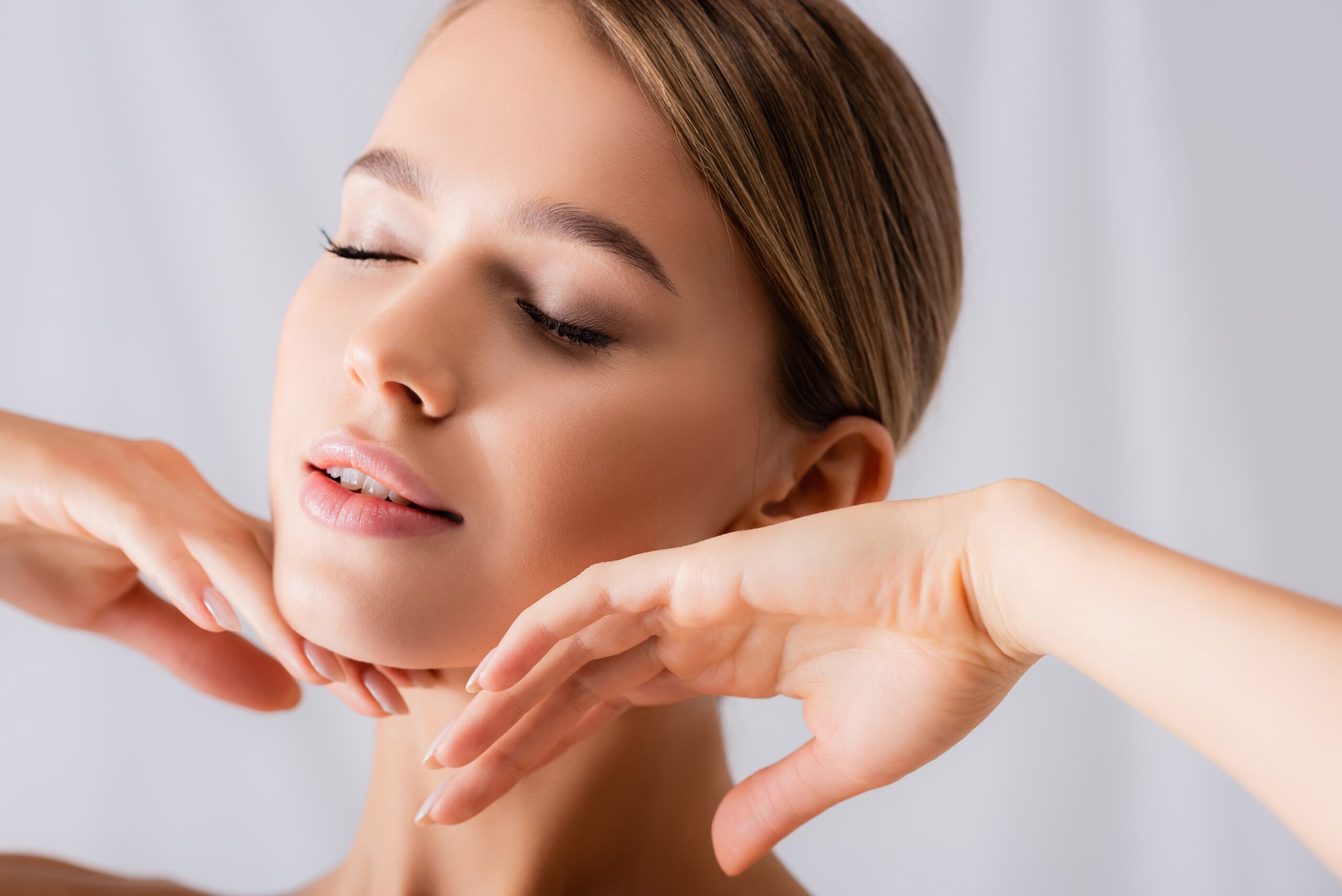 beauty-esthetician-16 Θεραπείες Προσώπου