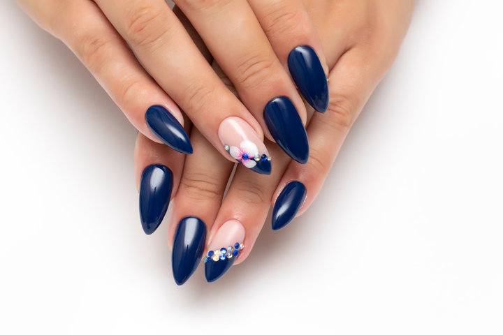 Τα Must-Have Χρώματα Νυχιών που Λατρεύουν τα It Girls
